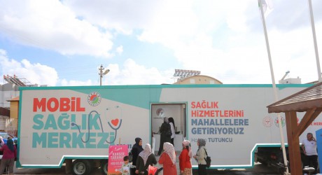 Kepez’in Mobil Sağlık Merkezi’nden Erenköy’de sağlık taraması
