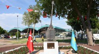 Kepez’de ‘dombra anıtı’nın açılışı yapıldı