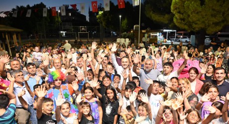 Gazi Mahallesi’nde parklar şenlendi, çocuklar eğlendi