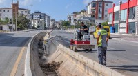 Kepez su taşkını riskine karşı kanalları temizliyor