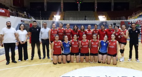 Kepez’in file sultanları evinde galip