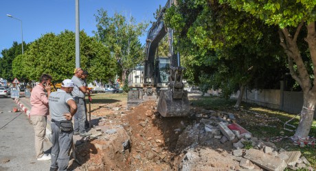 Kepez’den iki mahalleye drenaj kanalı