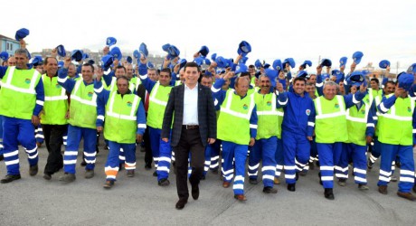 İşçisini zamla ödüllendirdi