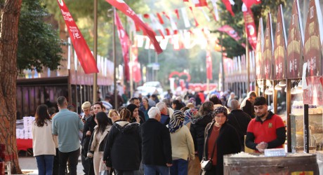 Kepez’in Yılbaşı Festivali başladı