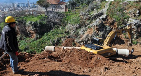 Kepez’den Yağmur Suyu Drenaj Hattı Çalışması