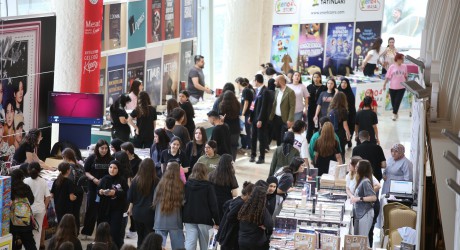 Kitapseverlerden Kepez Kitap Fuarı’na yoğun ilgi
