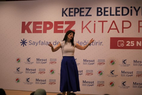 “Akademisyen Anne” Kepez Kitap Fuarı’nda