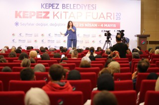 Kepez Kitap Fuarı’na eğitimci yazar Cesur’dan duygusal dokunuş