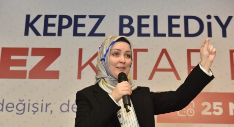 Kepez Kitap Fuarı’nda aile kavramının önemi anlatıldı