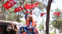 Başkan Kocagöz deve üzerinde şölene damga vurdu