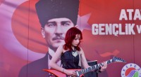 Kepez Belediyesi, “Sahne Senin” etkinliğiyle gençlere fırsat verdi
