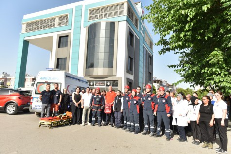 Kepez Belediyesi’nden gerçeğini aratmayan deprem tatbikatı