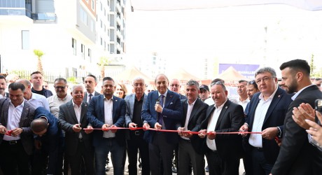 Çankaya’nın ilk kapalı pazarı törenle hizmete açıldı