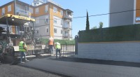 Kepez çalışıyor, mahalleler sıcak asfaltla buluşuyor