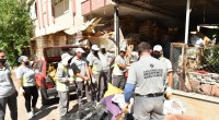 Kepez’de çöp apartman operasyonu: 20 kamyon çöp tahliye edildi
