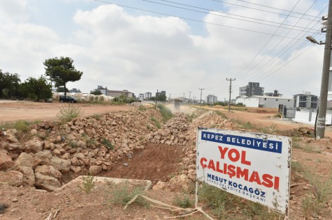 Kepez’in Demirel Mahallesi’nde dere ıslah çalışması