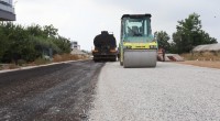 Kepez çalışıyor, ilçe yolları yenileniyor