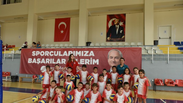 Kepez’de çocuklar sporla gelişiyor 