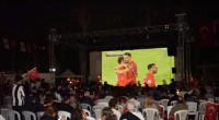 Yıldızların şovu Dokumapark’ta izlendi