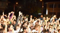 Karşıyaka ve Esentepe’de “Sahne Kepez” coşkusu