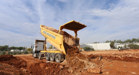 Kepez’in Zeytinlik Mahallesi’ne yeni pazar yeri geliyor