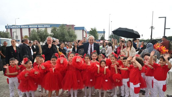 Kepez’de Cumhuriyet’in 102. Yılı kutlamaları başladı
