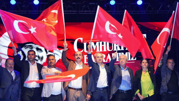 Edip Akbayram Gençlik Parkı, Cumhuriyet coşkusuyla açıldı 