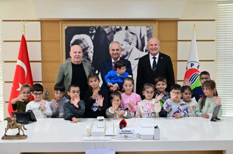 Kepez Belediyesi’nden okullarda göz sağlığı taraması; 100 çocuğa ücretsiz gözlük