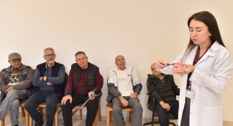 Kepez’in huzurevi sakinlerine ağız ve diş sağlığı taraması