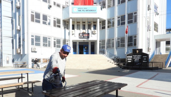 Kepez Belediyesi’nden okullara estetik dokunuş 