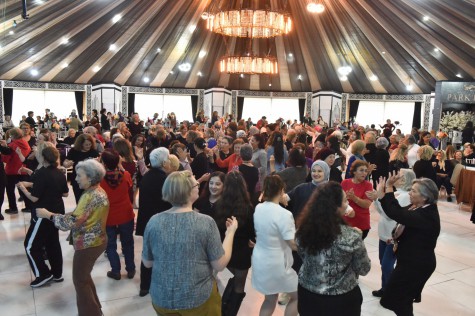 Kepez’den Tazelenme Üniversitesi öğrencilerine kadınlar matinesi