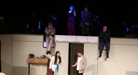 Kepez Kent Tiyatrosu’na ‘Medyum’ ile en iyi komedi oyunu ödülü  