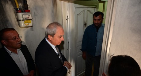 Başkan Kocagöz, evi yanan vatandaşı ziyaret etti