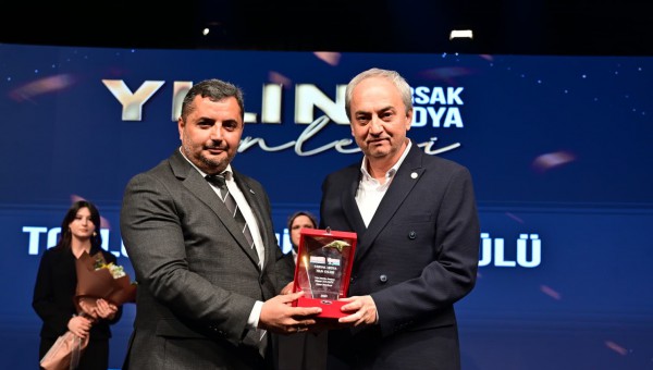 Yılın belediye başkanı ödülü Başkan Kocagöz’e 