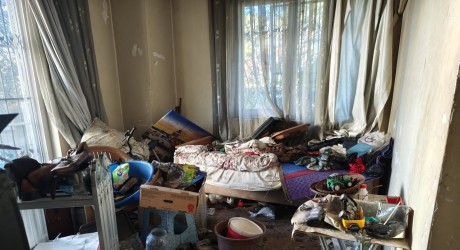 Kepez’de çöp ev temizliği; 1 kamyon çöp çıkarıldı