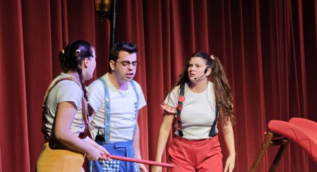 Kepez Kent Tiyatrosu, 2026 yılının ilk çocuk oyununu sahneledi