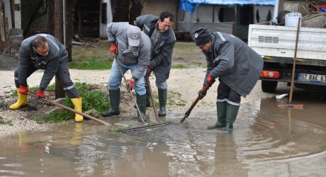 Kepez Belediyesi sağanak yağışlara karşı seferber oldu