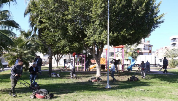 Kepez’in Varsak Ayanoğlu Mahallesi’nde yaşam alanları yenilendi 