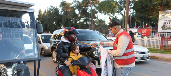 İftarlık kumanyalar Kepez’den