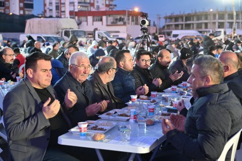 Ramazan coşkusu Kepez’in iftar sofralarında