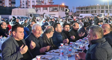 Ramazan coşkusu Kepez’in iftar sofralarında