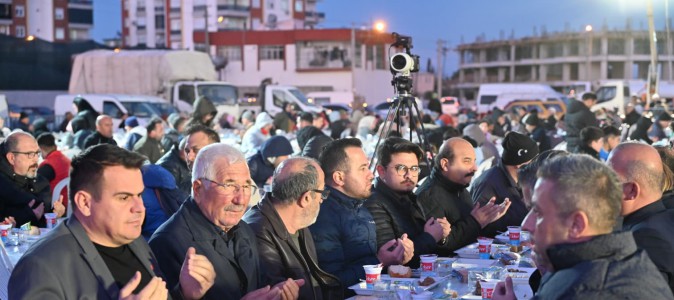 Ramazan coşkusu Kepez’in iftar sofralarında