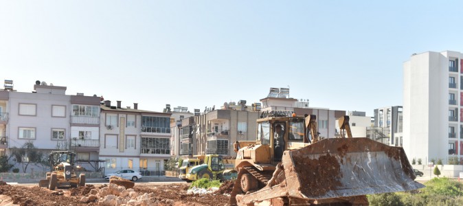 Altınova’da yeni yol çalışması