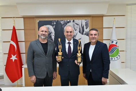 Kepez’de sanata çifte ödül