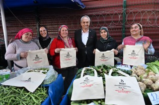 Kocagöz, 8 Mart’ta kadın emeğini kadınlara hediye etti