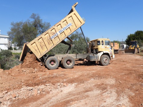 Kepez Belediyesi’nden Aktoprak’a yeni yol hizmeti