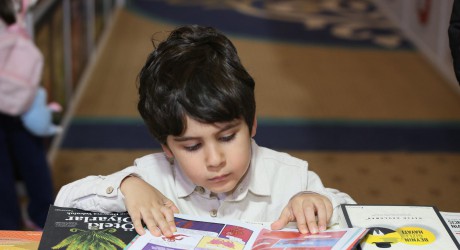 Akdeniz Kültür ve Edebiyat Başkenti Kepez’de, Kitap Fuarı’na yoğun ilgi