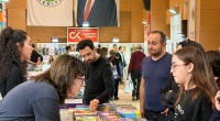 Akdeniz Kültür ve Edebiyat Başkenti Kepez’de, Kitap Fuarı’na yoğun ilgi