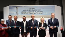 Kepez’de anlamlı sergi: AÜ. mezunu genç sanatçıların objektifinden hayat