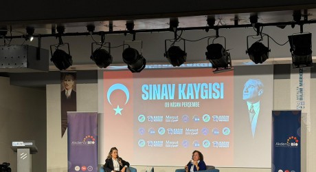 Antalya Bilim Merkezi’nde ‘Sınav Kaygısı’ konuşuldu